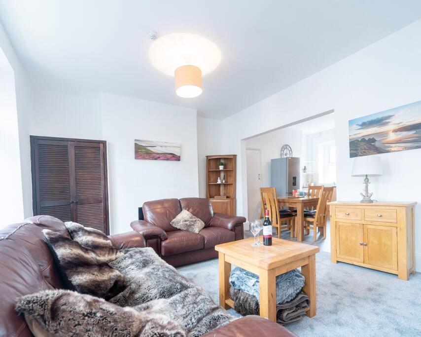 Апартаменты Mumbles View - Free Parking Oystermouth Экстерьер фото